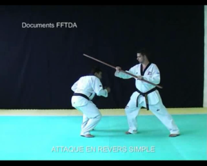 baton-attaque-revers-simple