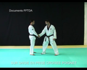 saisie-en-prise-croisée-poignet