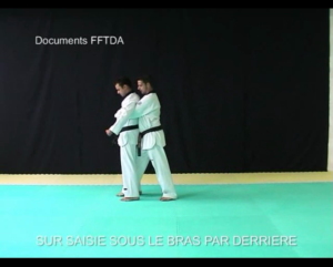 saisie-sous-le-bras-arrière